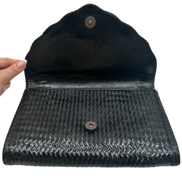 Yves Saint Laurent YSL Vintage Patent Woven Leather Clutch - Picture 5 of 8